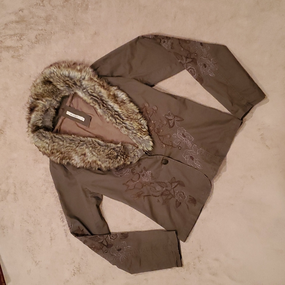 Faux Fur Trim Floral Embroidered Jacket - Taupe